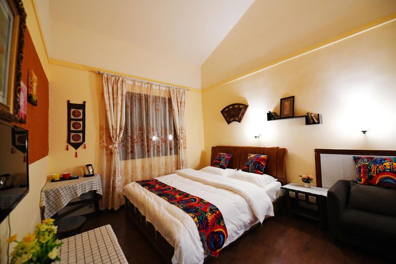 Maple Leaf Inn Lijiang  Extérieur photo