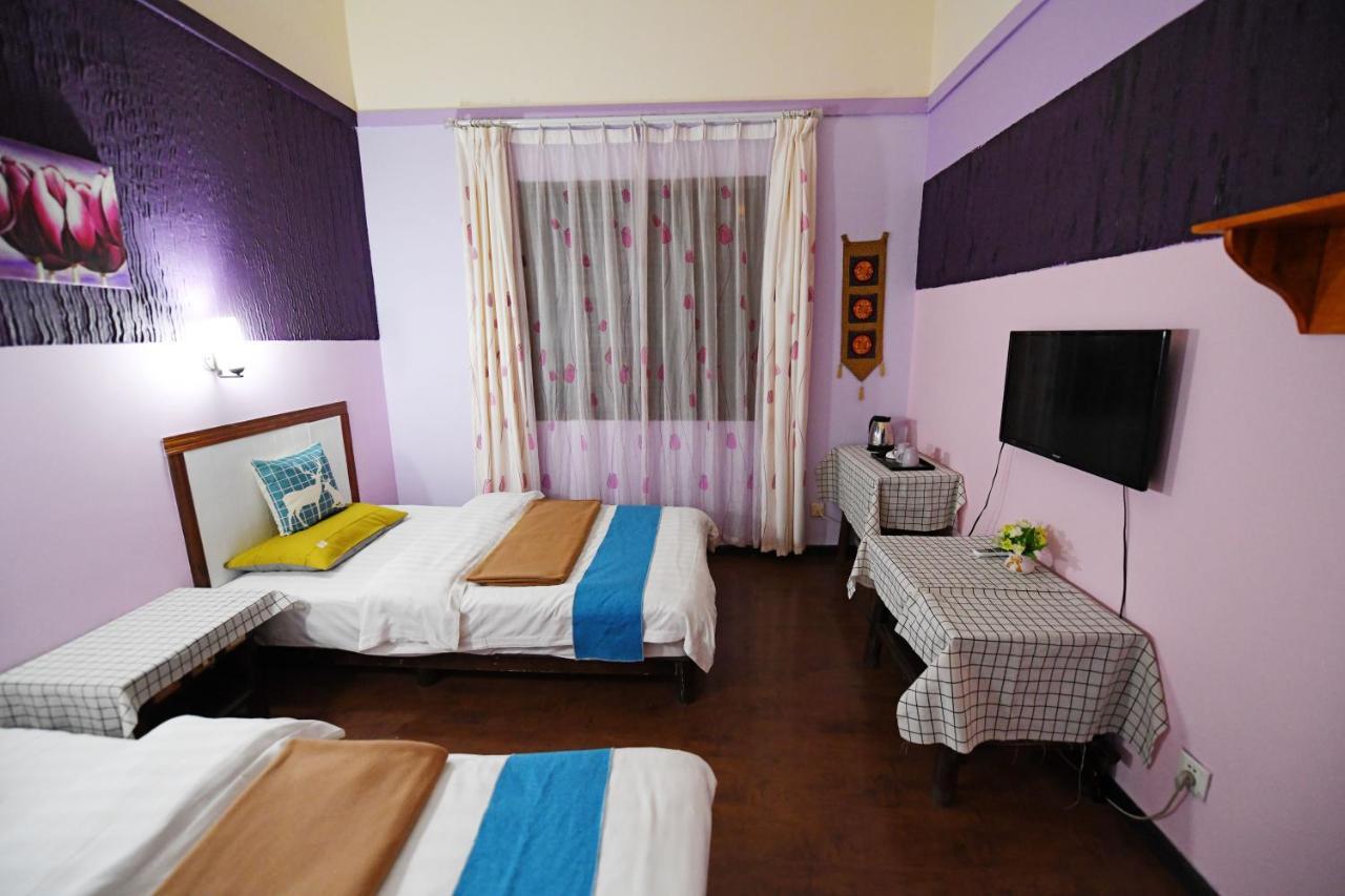 Maple Leaf Inn Lijiang  Extérieur photo