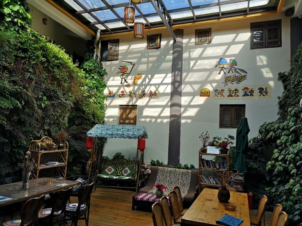 Maple Leaf Inn Lijiang  Extérieur photo